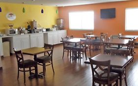Super 8 By Wyndham Shenandoah